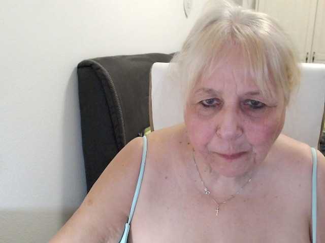 le modèle SusiLife est en webcam porno dans un show sur le site bongacams, il possède les tags suivants: White/Caucasian,Blonde,Shaved