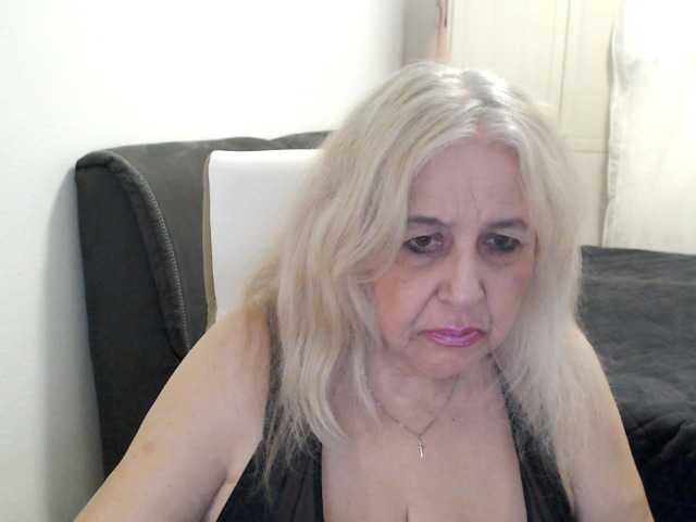 SusiLife's BongaCams show and profile