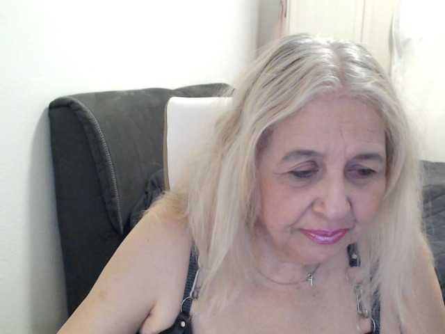 SusiLife's BongaCams show and profile