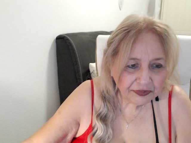le modèle SusiLife est en webcam porno dans un show sur le site bongacams, il possède les tags suivants: White/Caucasian,Blonde,Shaved