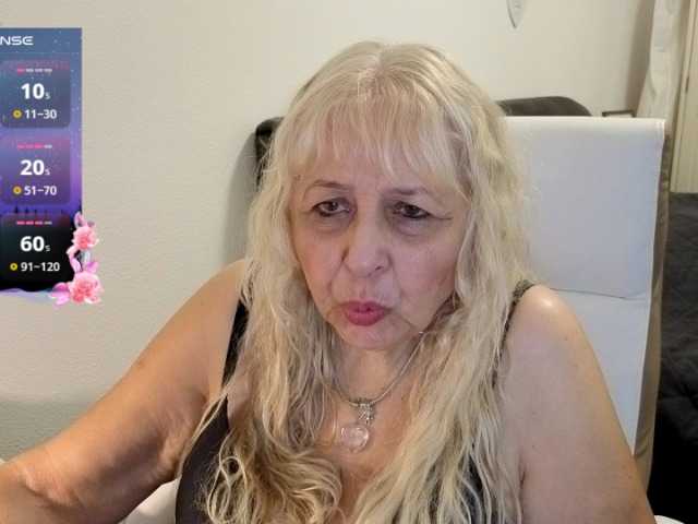 SusiLife — live female cam