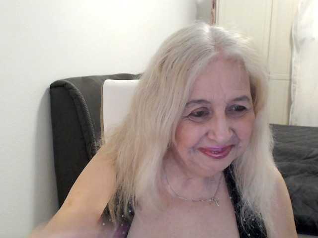 SusiLife's BongaCams show and profile