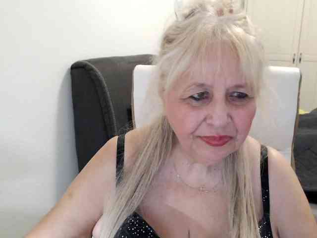 SusiLife Live Webcam on BongaCams