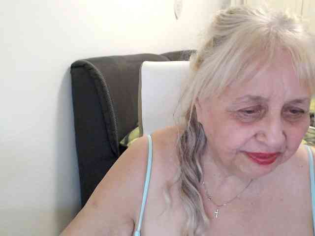 Susilife's cam show statistics and live stream