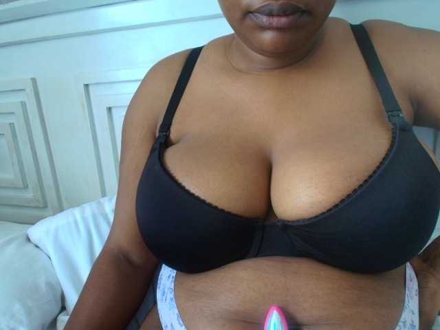 Jabera live cam on BongaCams