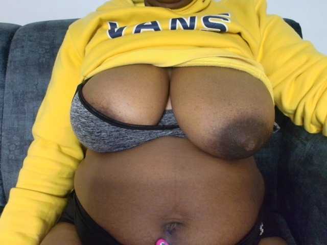 Jabera live cam on BongaCams