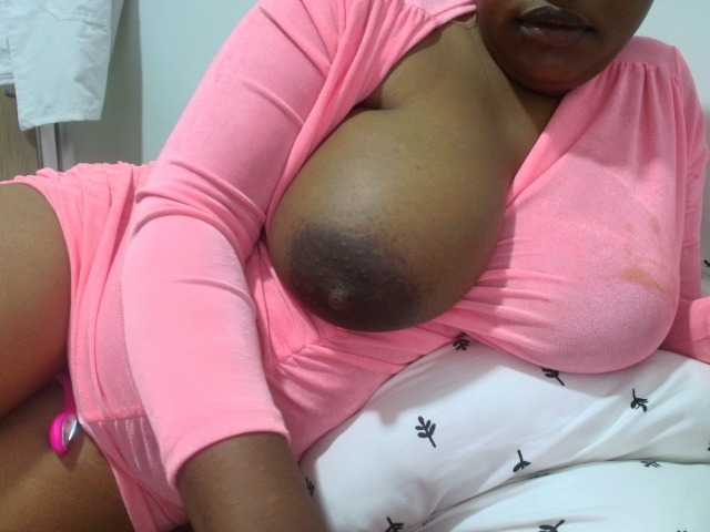 Jabera live cam on BongaCams