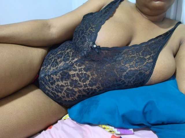 Jabera live cam on BongaCams