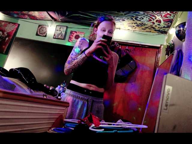 Meateater7455 live cam on BongaCams