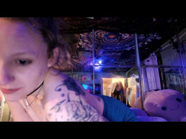 Meateater7455 live cam on BongaCams