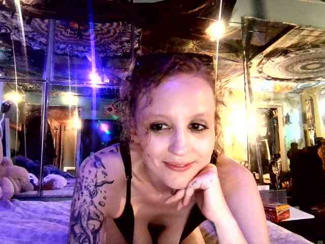 Meateater7455 webcam
