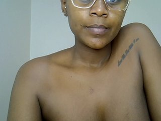 LAYLAAH Porn Show