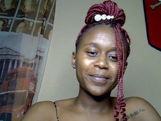 LAYLAAH's Live Webcam