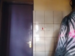 SquirtLaylaah Porn Show