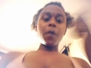 LAYLAAH's Live Webcam