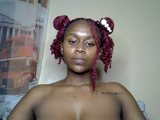 LAYLAAH's Live Webcam