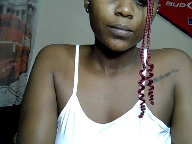 MDIVAH live cam on BongaCams