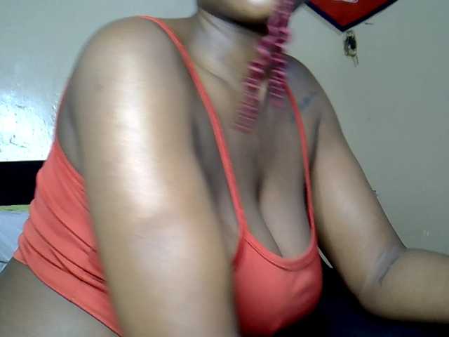 MDIVAH live cam on BongaCams