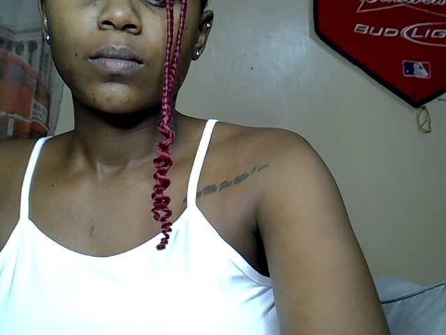 MDIVAH live cam on BongaCams