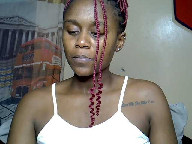 MDIVAH live cam on BongaCams