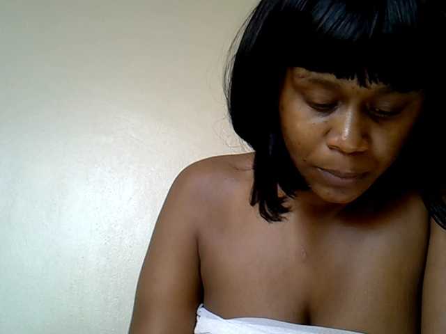 MDIVAH live cam on BongaCams