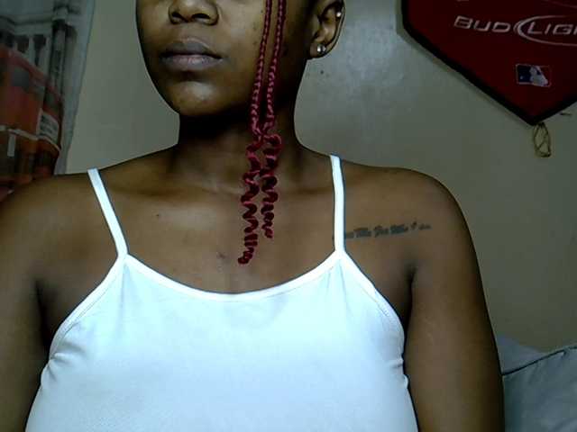 MDIVAH live cam on BongaCams