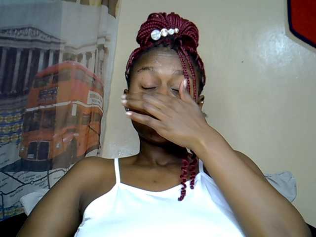 MDIVAH live cam on BongaCams