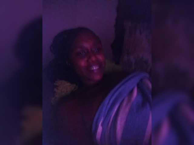 MDIVAH live cam on BongaCams
