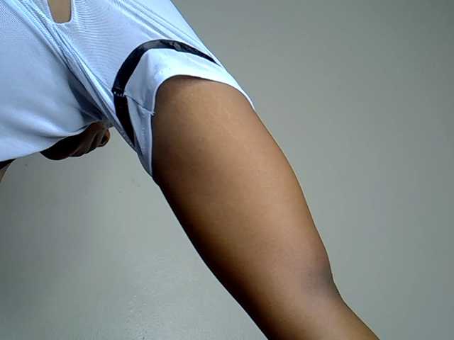 MDIVAH live cam on BongaCams