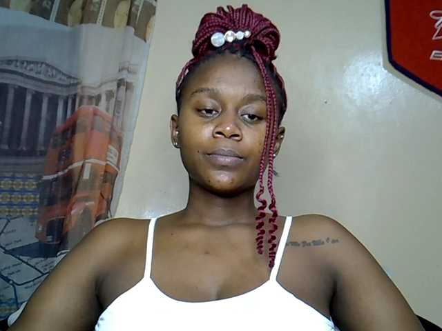 MDIVAH live cam on BongaCams