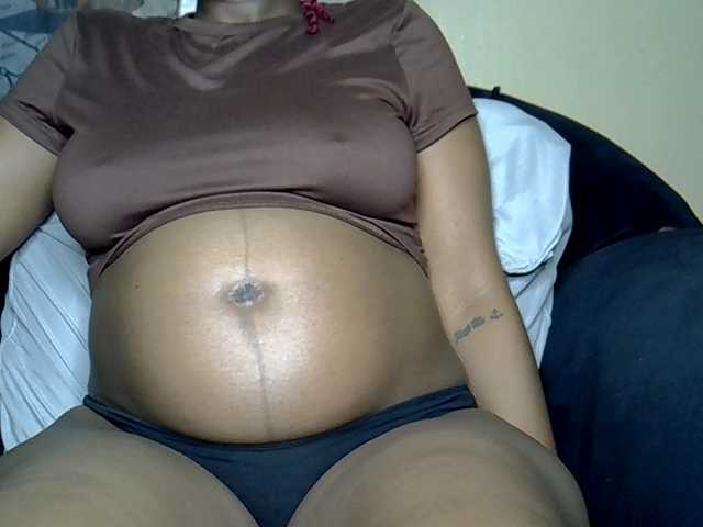 MDIVAH live cam on BongaCams
