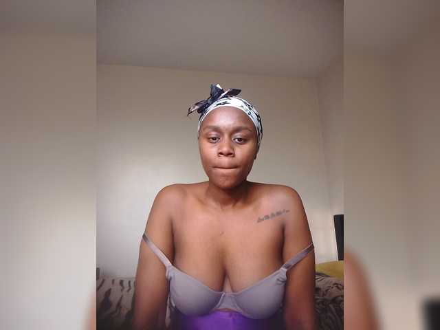 MDIVAH live webcam show