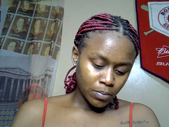 MDIVAH live cam on BongaCams