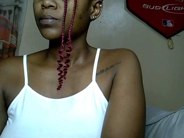 MDIVAH live cam on BongaCams