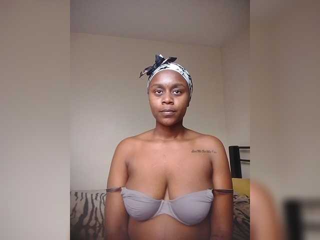 MDIVAH live cam on BongaCams