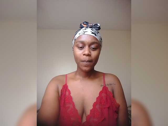 MDIVAH live cam on BongaCams