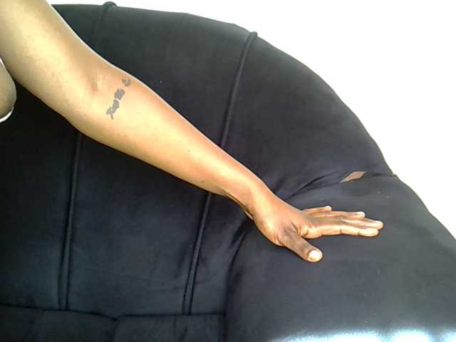 MDIVAH live cam on BongaCams