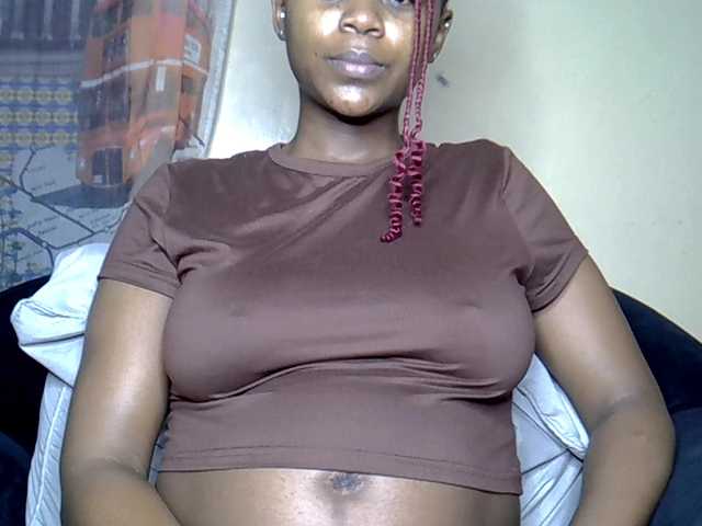 MDIVAH live cam on BongaCams