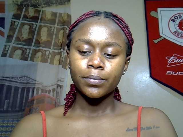 MDIVAH live cam on BongaCams