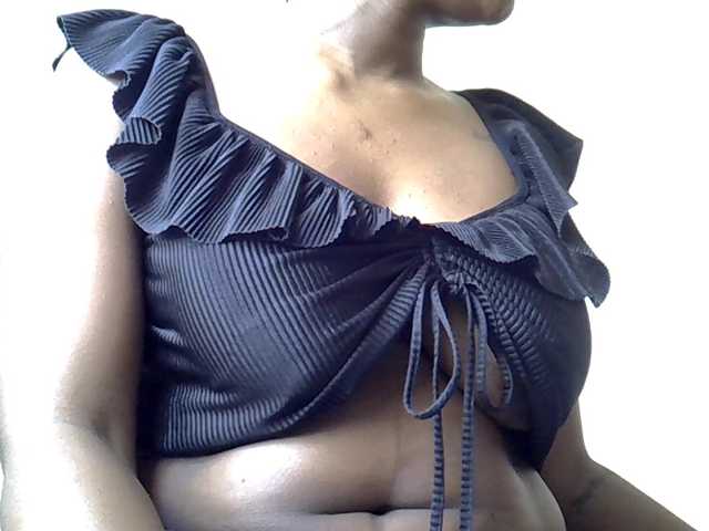 MDIVAH live cam on BongaCams