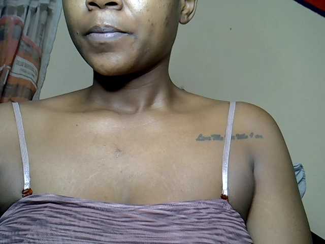 MDIVAH live cam on BongaCams
