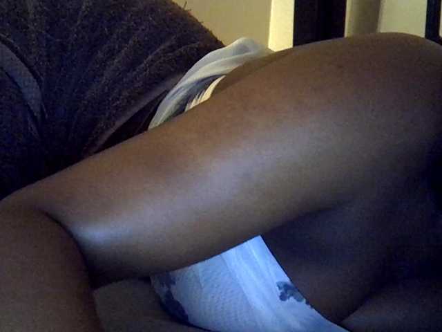 MDIVAH live cam on BongaCams