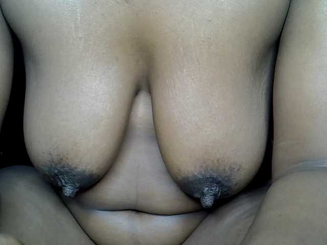 MDIVAH live cam on BongaCams
