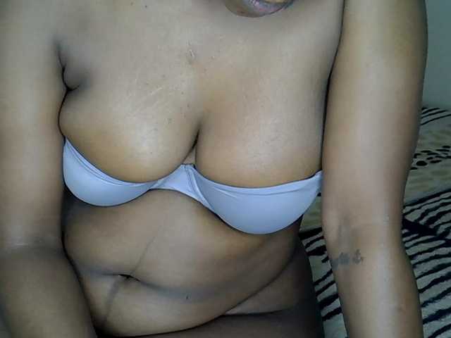 MDIVAH live webcam show