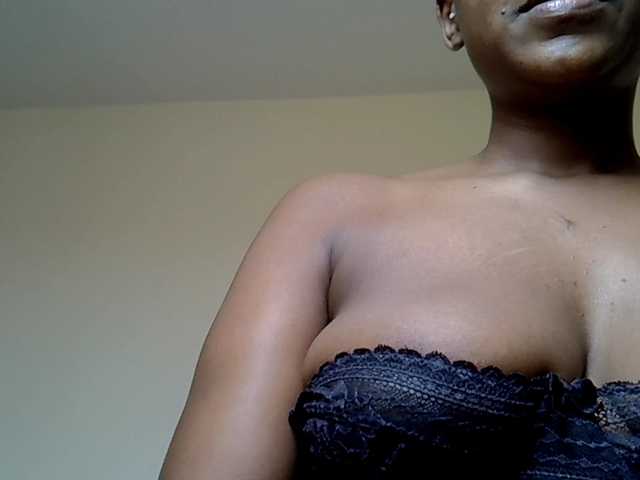 MDIVAH live cam on BongaCams