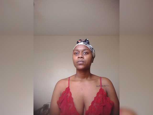 MDIVAH live webcam show
