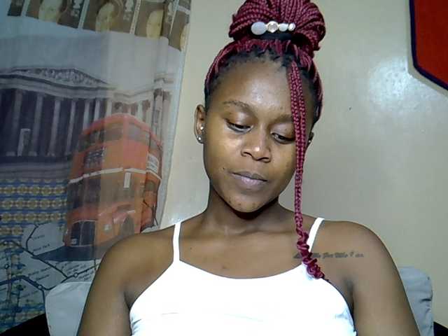 MDIVAH live cam on BongaCams