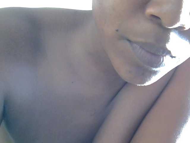 LAYLAAH live webcam show