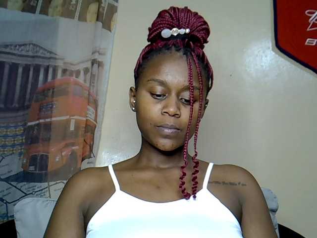 MDIVAH live cam on BongaCams