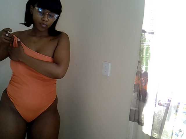 MDIVAH live cam on BongaCams